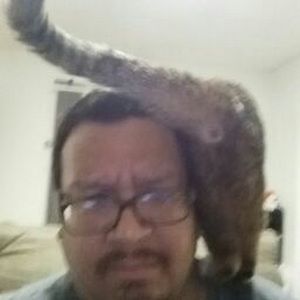 Meet your Posher, Carlos